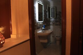 DISCOVER Pyramids inn