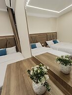 DISCOVER Pyramids inn