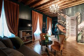 Aurum - Como Luxury Suites