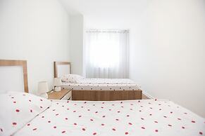 Dodona Apartments