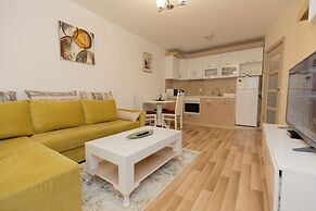 Dodona Apartments