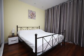 Dodona Apartments