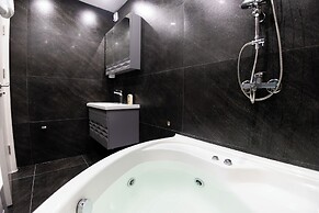 Dodona Apartments