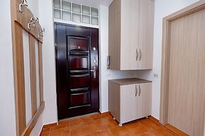 Dodona Apartments