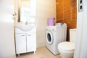 Dodona Apartments