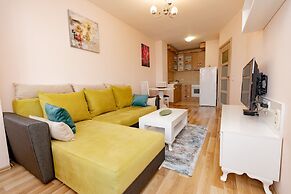 Dodona Apartments