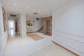 Dodona Apartments