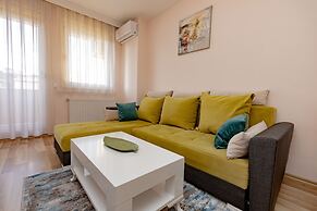 Dodona Apartments