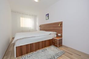 Dodona Apartments