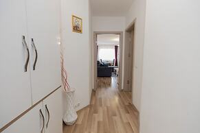Dodona Apartments