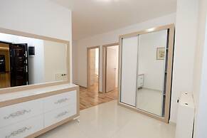 Dodona Apartments