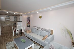 Dodona Apartments