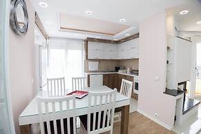 Dodona Apartments