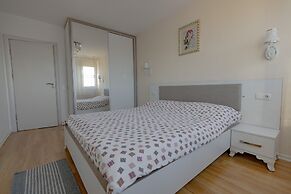 Dodona Apartments