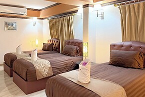Chiangmai Lanna & Modern Loft  Hotel