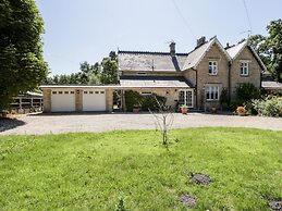 2 Heath Cottages