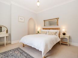 2 Heath Cottages