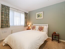 2 Heath Cottages