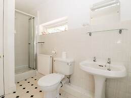 2 Heath Cottages