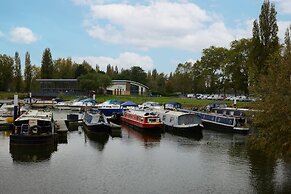The Quays By Greene King Inns