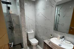 1bed Apartment - Sleeps 4 - Balcony, Wifi, Parking