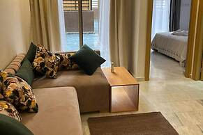 1bed Apartment - Sleeps 4 - Balcony, Wifi, Parking