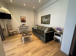 Acropolis Divine Apartments