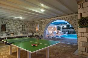 Villa Dionysos in Aliki