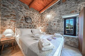 Petra Elounda Suites - Adults Only