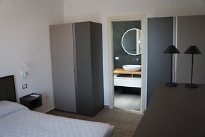 Elegance Suite Apartments - Siroli Collection