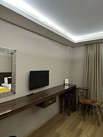 GRAND DELUXE HOTEL