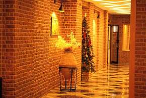 GRAND DELUXE HOTEL