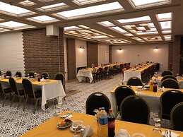 GRAND DELUXE HOTEL