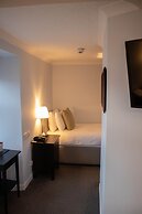 Rosedale Hotel