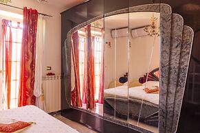 Alexander's Home