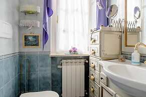 Alexander's Home