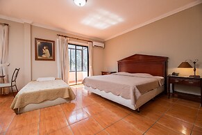 Hotel Puerta del Rey