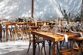 Tunas & Cabras Hotel