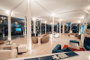 Tunas & Cabras Hotel