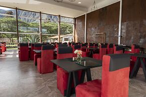 Tunas & Cabras Hotel