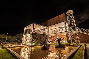 Tunas & Cabras Hotel
