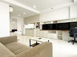 Cozy And Nice Studio At Azalea Suites Apartment