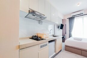 Comfy And Best Choice Studio At Sky House Bsd Apartment