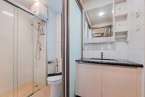 Spacious And Nice 2Br At Sky House Bsd Apartment