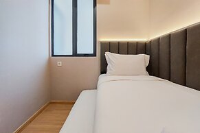 Spacious And Nice 2Br At Sky House Bsd Apartment