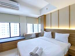 Homey And Warm Studio Room Pollux Chadstone Apartment