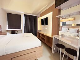 Restful And Simply Look Studio Vida View Makassar Apartment