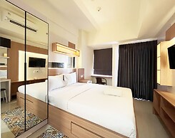 Restful And Simply Look Studio Vida View Makassar Apartment
