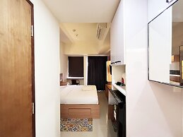 Restful And Simply Look Studio Vida View Makassar Apartment