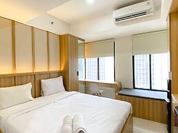 Cozy And Homey Studio Room Pollux Chadstone Apartment